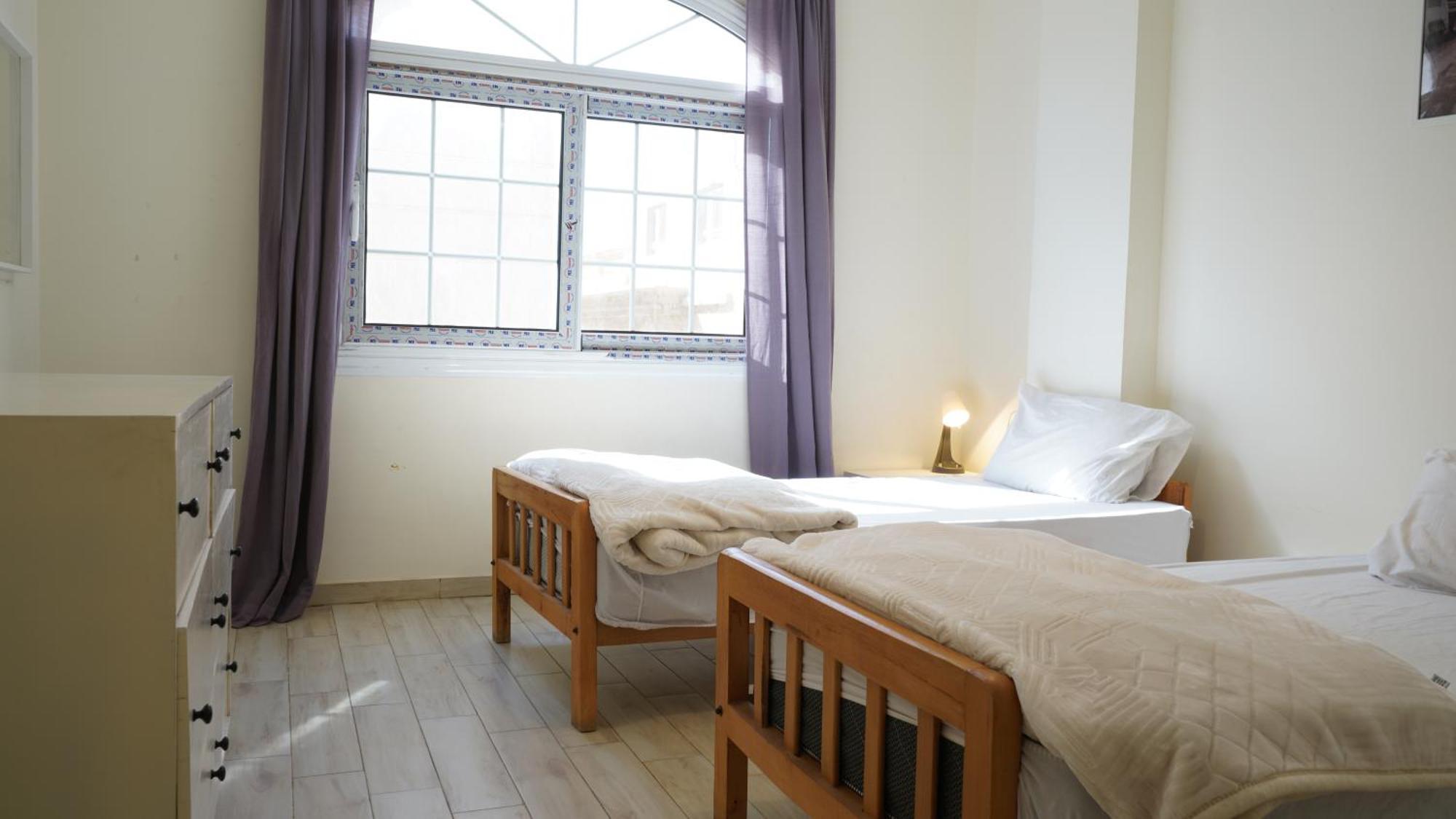 H-residence 3 Bedroom In New Near Airport * Caïro