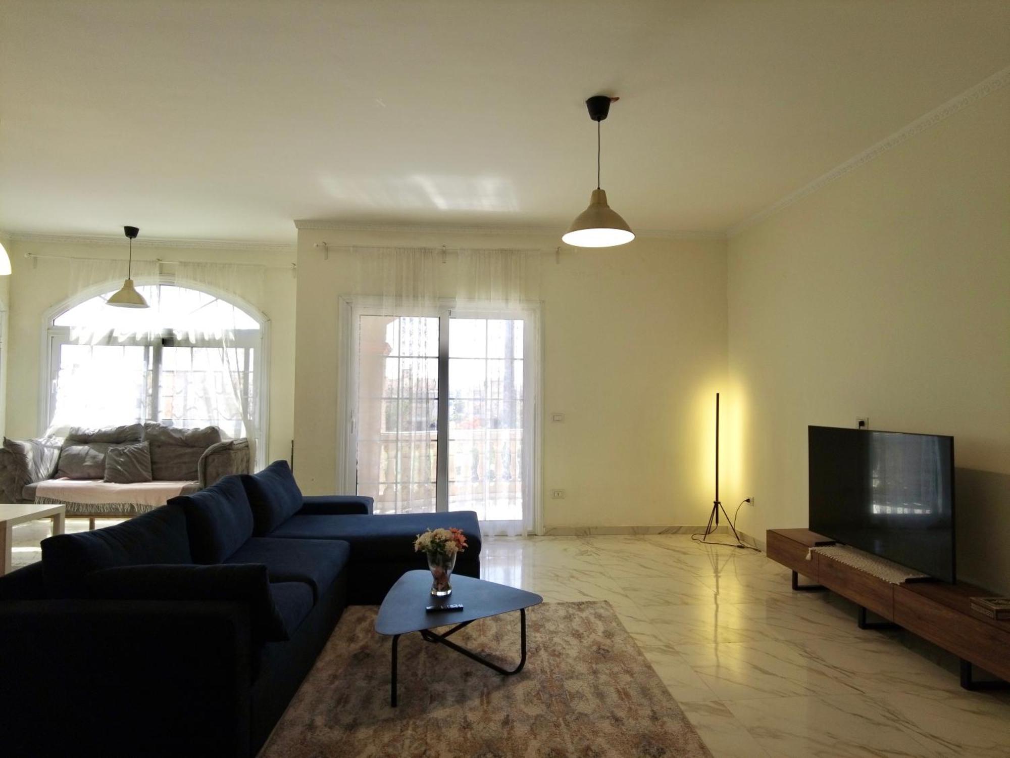 H-residence 3 Bedroom In New Near Airport Apartamento